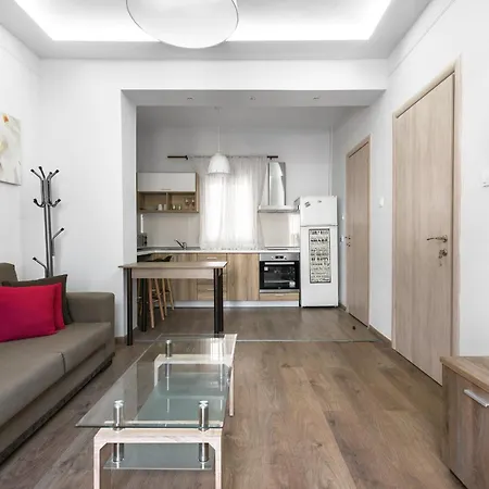 93, Nilie Hospitality Mgmt Apartment *